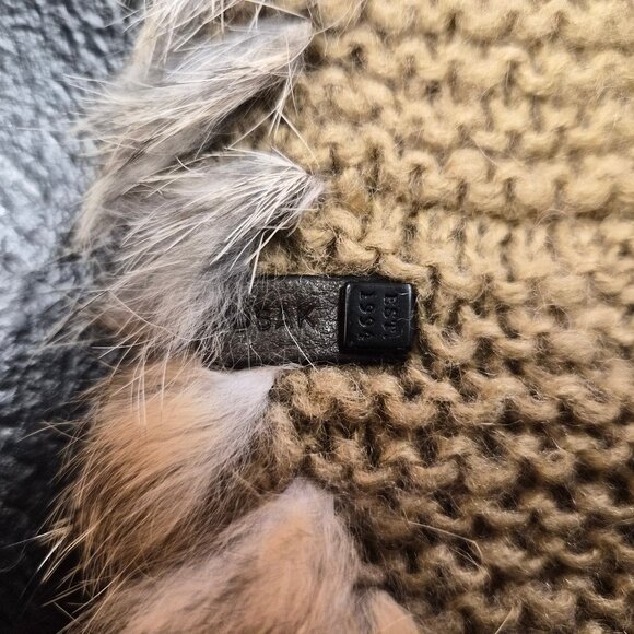 NWT Rudsak Nana Infinity Scarf Cable Knit with Rabbit Fur Trim Discontinued - Picture 4 of 4